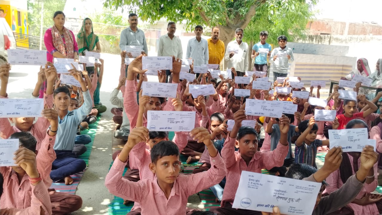 मनुष्य के सफलता की पहली सीढ़ी शिक्षा होती है,शिक्षा श्रेष्ठ जीवन जीने के अवसर प्रदान करती हैं,शिक्षा ही मनुष्य का सच्चा गहना है, शिक्षा ही मनुष्य के जीवन का आधार है शिक्षा में बहुत शक्ति होती है,आपके जीवन के सभी दुखों को समाप्त करने का सामर्थ्य होता है।