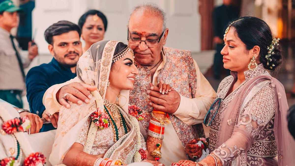 किसी भी निर्धन/असहाय व्यक्ति की बहन बेटी की शादी में विभिन्न प्रकार से सहयोग करना।